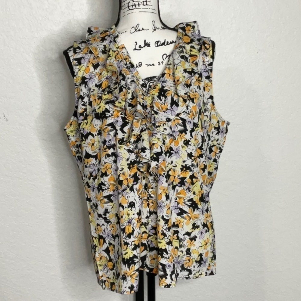 497- Karl Lagerfeld NWT White, Yellow, Black Floral Ruffle Top Size Large